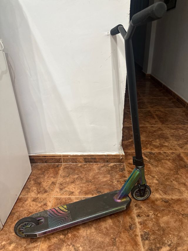 Patinete Invert Supreme Neo 88,7 cm