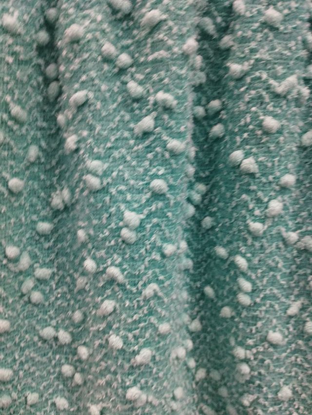 Vestido color verde aguamarina con topitos.