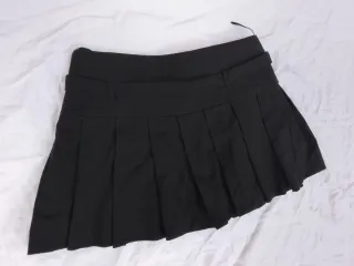 Falda Zara Negra Talla S Plisada con Cinturón
