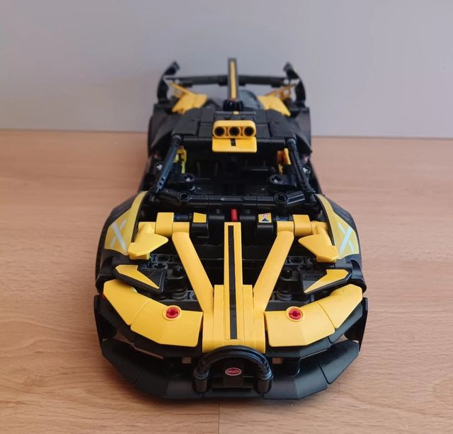 Lego Technic Bugatti Bolide 42151
