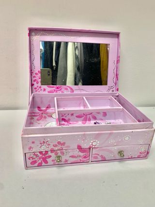 Portagioie con cassetti