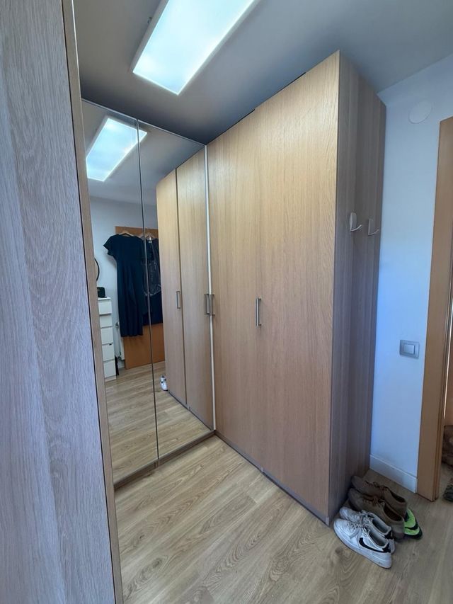 Armario Esquinero con Espejo