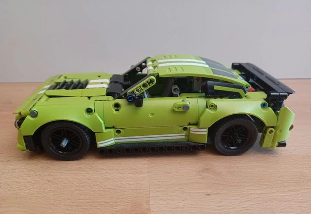 Lego Technic Ford Mustang Shelby GT500 42138