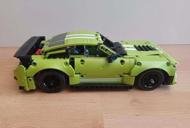 Lego Technic Ford Mustang Shelby GT500 42138