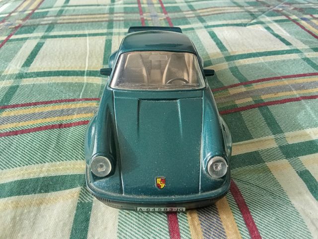Porsche 911 Guiloy 1:32