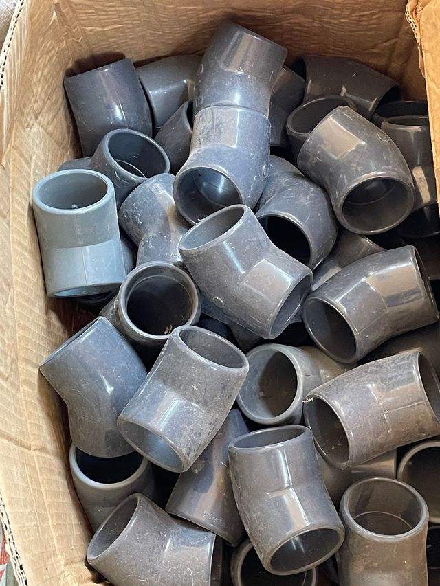 Codos de presión PVC