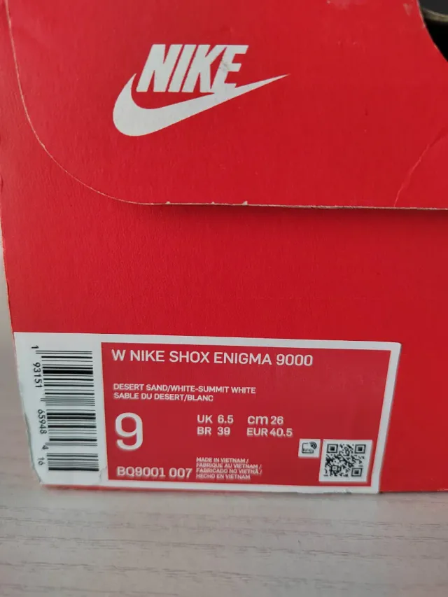 Zapatillas Nike Mujer Beige y Dorado