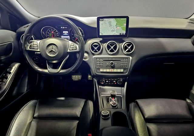 Mercedes-Benz Clase A 45AMG