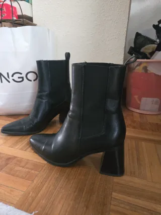 Botines ZARA Talla 38 Negros