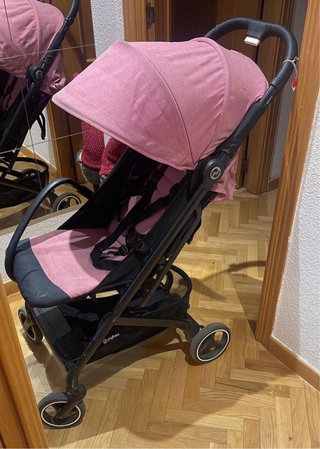 Silla de paseo bebé rosa reclinable marca cybex