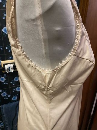 Sottoveste in raso con pizzo