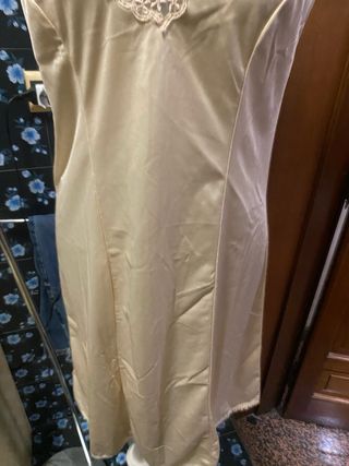 Sottoveste in raso con pizzo