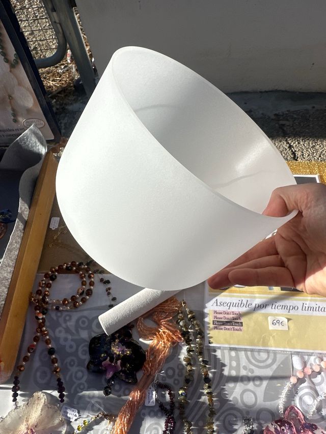 Ciotola di quarzo nebuloso