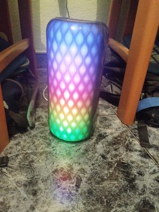 Altavoz Bluetooth multicolor