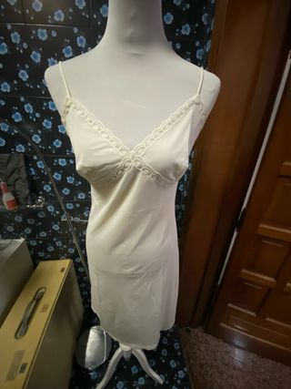 Sottoveste in pizzo bianco