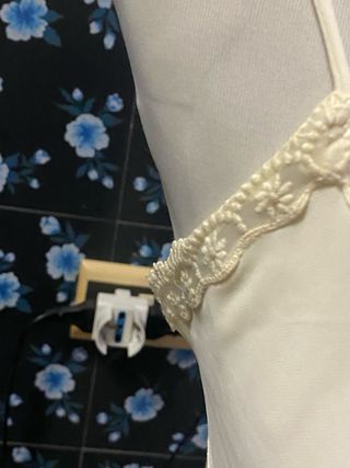 Sottoveste in pizzo bianco