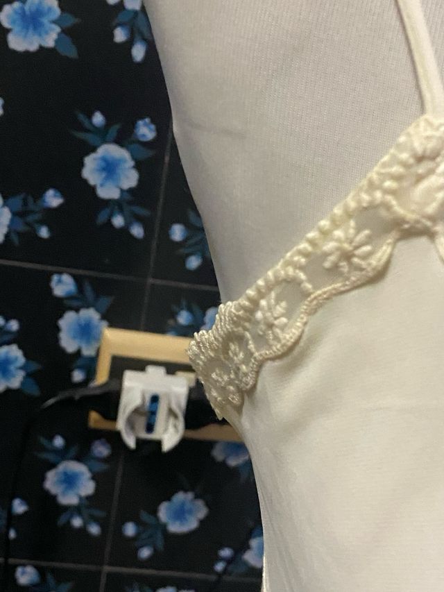 Sottoveste in pizzo bianco