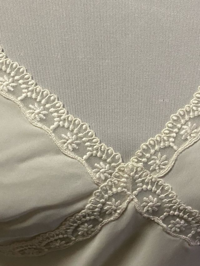 Sottoveste in pizzo bianco