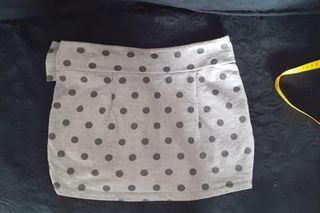 Minifalda gris lunares lazo Talla XS