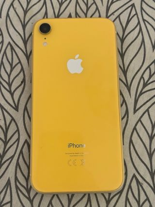 iPhone XR giallo