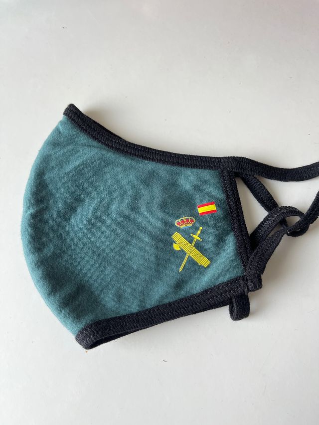 Mascarilla tela Guardia Civil logo