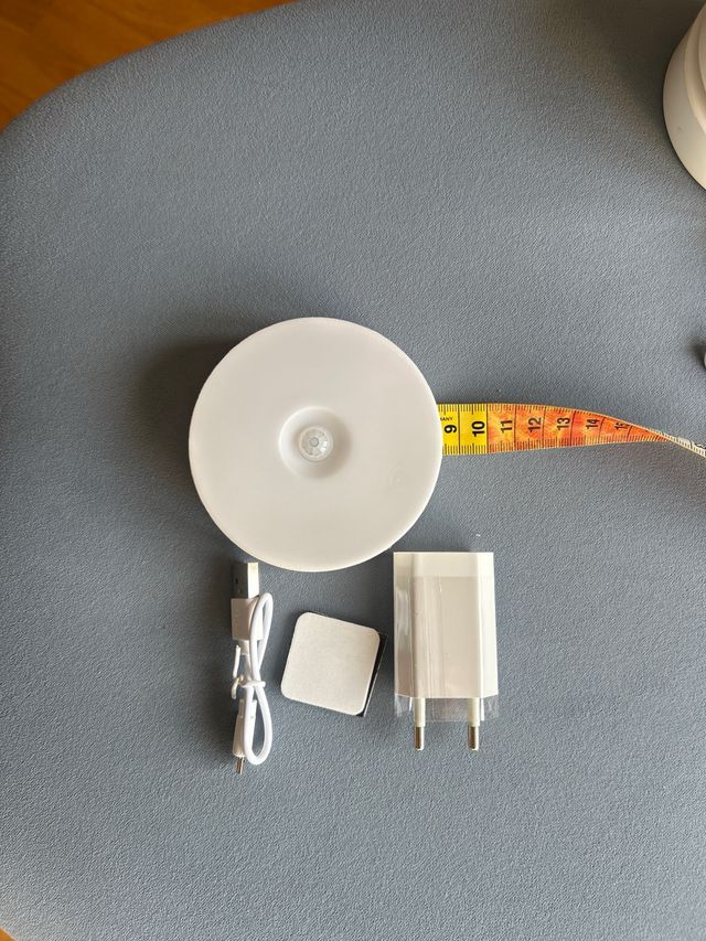 3 lamparitas LED con sensor de movimiento, imán 