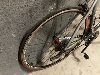 Bicicleta BH de carretera