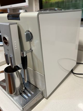 Cafetera automática Jura Ena 3