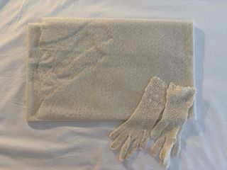 Mantilla y guantes fallera beige/blanco