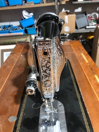 máquina de coser y mueble Alfa