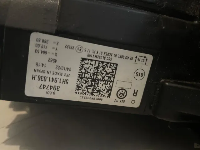 Faros VW Golf 8 IQ Light LED R-Line