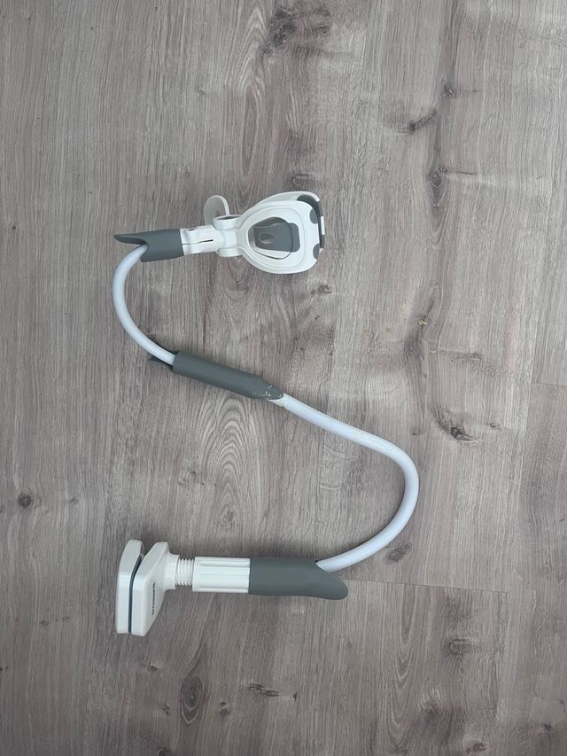 Soporte flexible para cámara de bebé