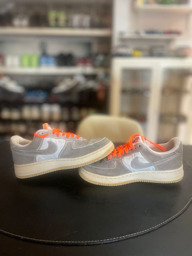 Nike Air Force 1 Gris y Blanco