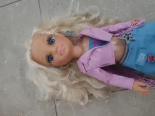 Nancy patinadora con patines rosas