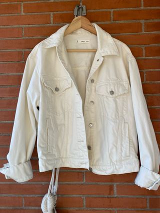 Chaqueta tejana Mango blanca oversize