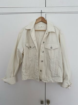 Chaqueta tejana Mango blanca oversize