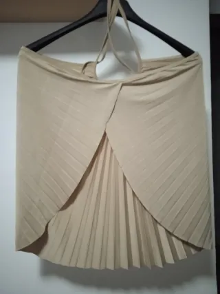 Blusa Zara plisada halter beige