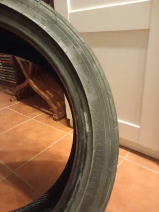 Neumático Semislick 225/40/18