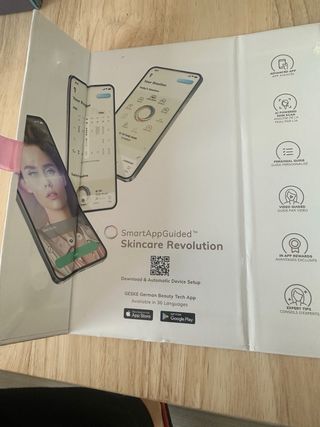 GESKE MicroCurrent Skin Scrubber & Blackhead Remov