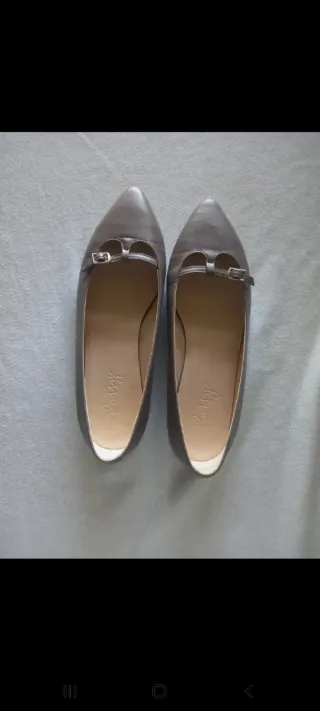 Bailarinas Patsy grises con hebilla. Apenas usadas