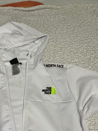 The North Face Sudadera Blanca con Capucha