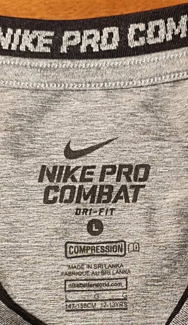 Camiseta Nike Pro Combat Infantil
