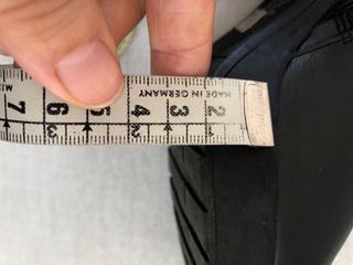 Botines de piel negros con cremallera