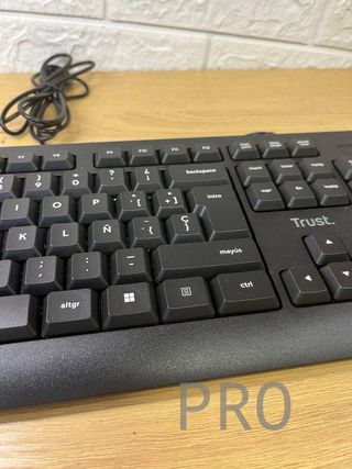 Teclado con Cable Trust Taro