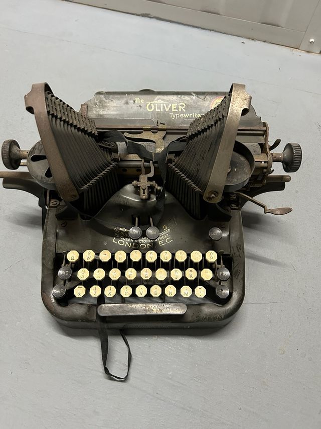 Máquina de escribir Oliver Typewriter Nº9