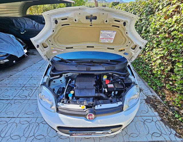 FIAT Panda 1.2i Lounge 2018 5p perfecto estado