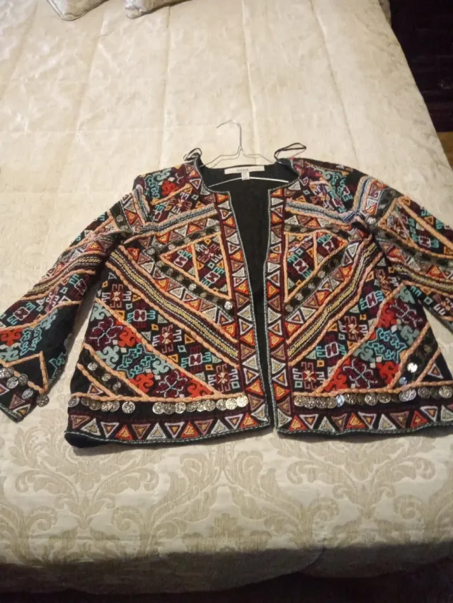 Chaqueta bordada multicolor