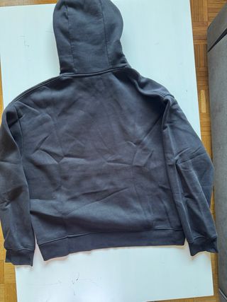 Sudadera Zara Negra con Capucha y Bolsillo