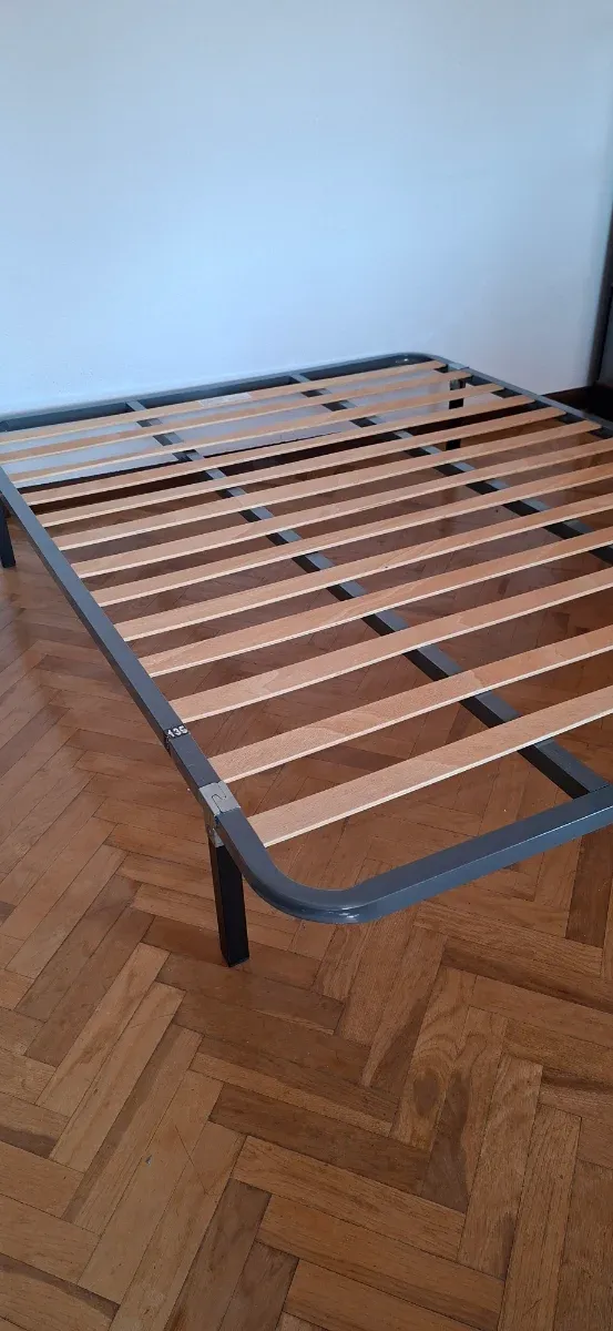 Somier 135x180cm con patas