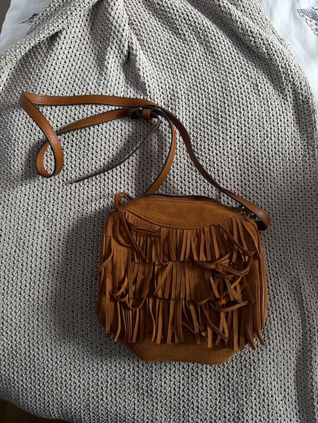 Bandolera flecos ante color teja